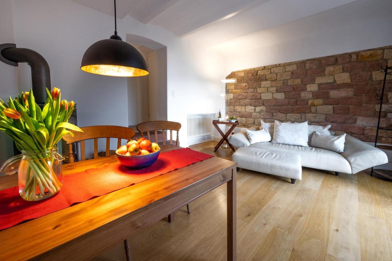Romantische Ferienwohnung In Jugendstilvilla - Villa Del Viento นอยชตัดท์ อัน แดร์ ไวน์ชตราเซอ ภายนอก รูปภาพ